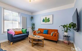 Fern Cottage - 5 Bedroom House Free Parking